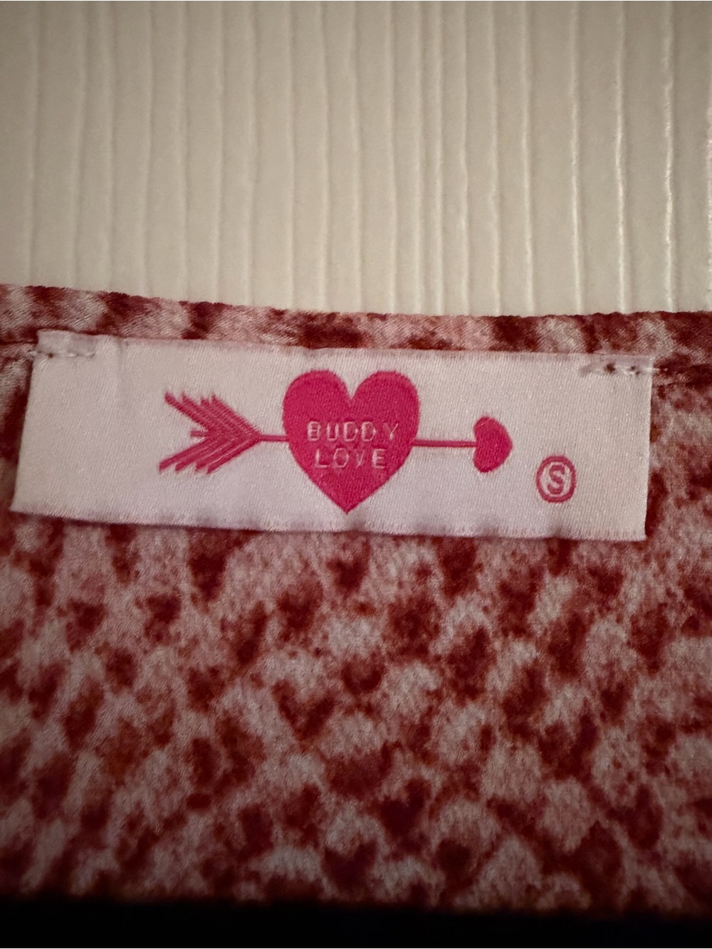 Buddy Love V-Neck Flutter Sleeve Top in Dusty Rose Print - Picture 4 of 5